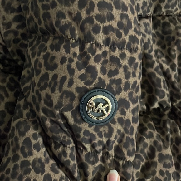 Leopard print Michael Kors puffer jacket - Picture 10 of 11